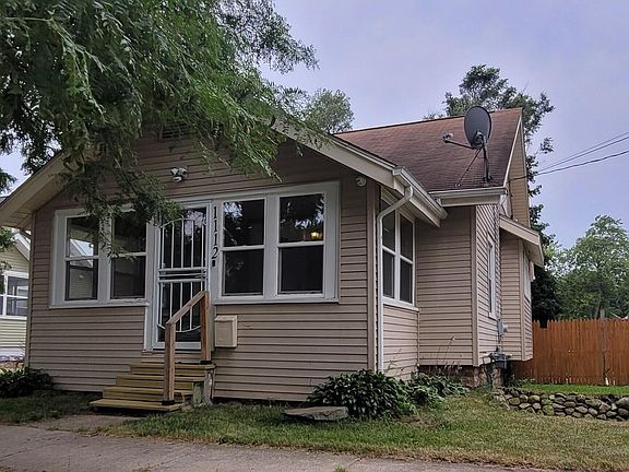 2nd image of 1112 Woodsum St