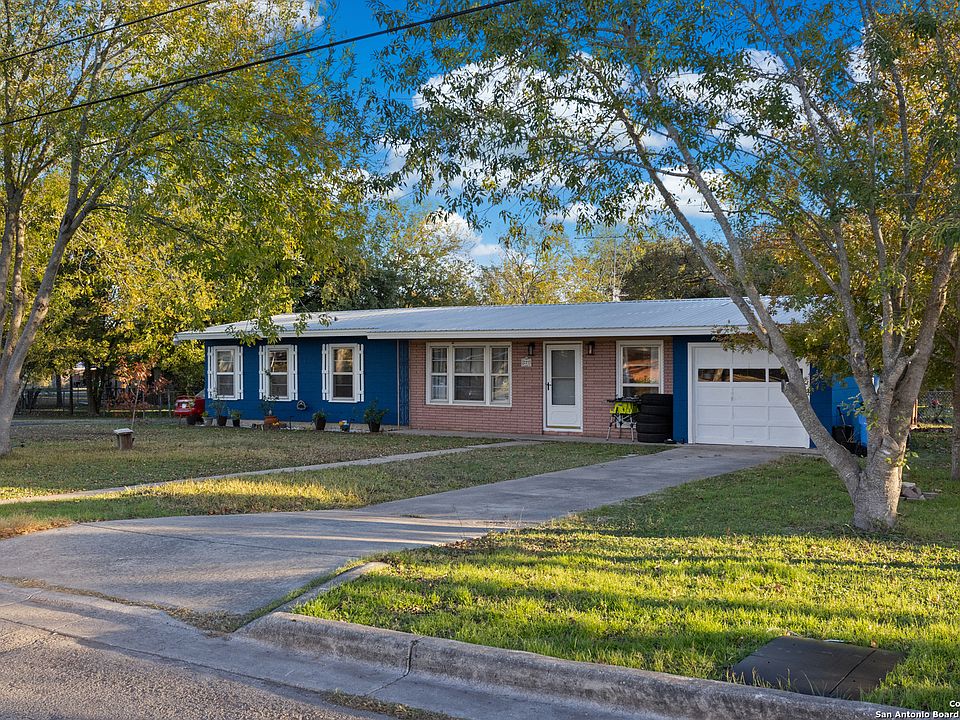 1st image of 227 E ROSEMARY DR