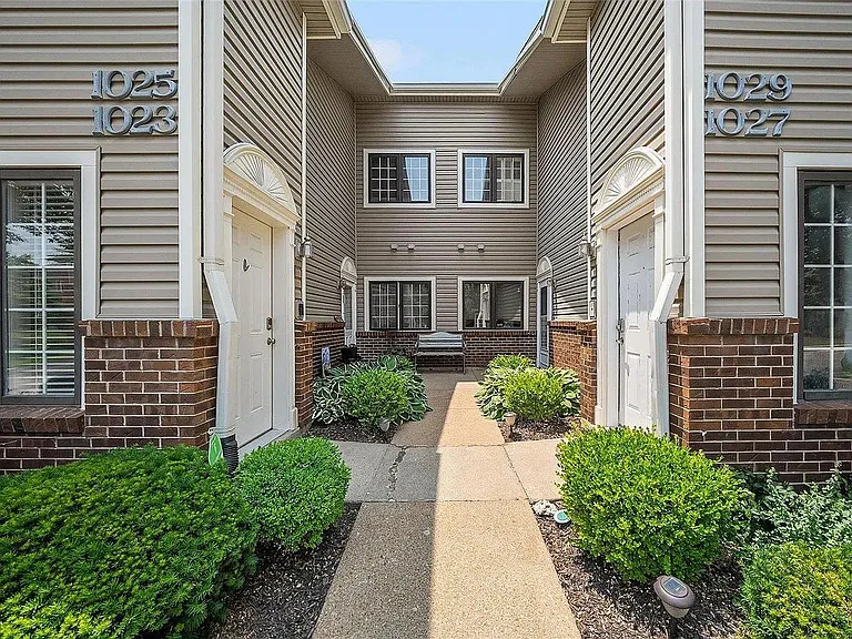 1025 N Spoede Rd — Photo 19