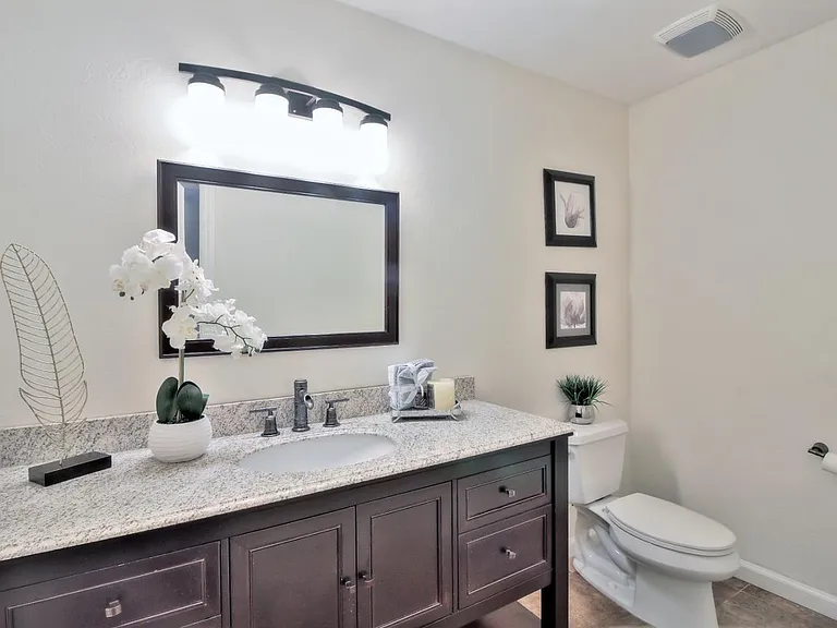 647 Garland Ave — Photo 5