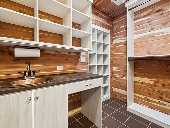 69th image of 1374 Peter Pond Rd