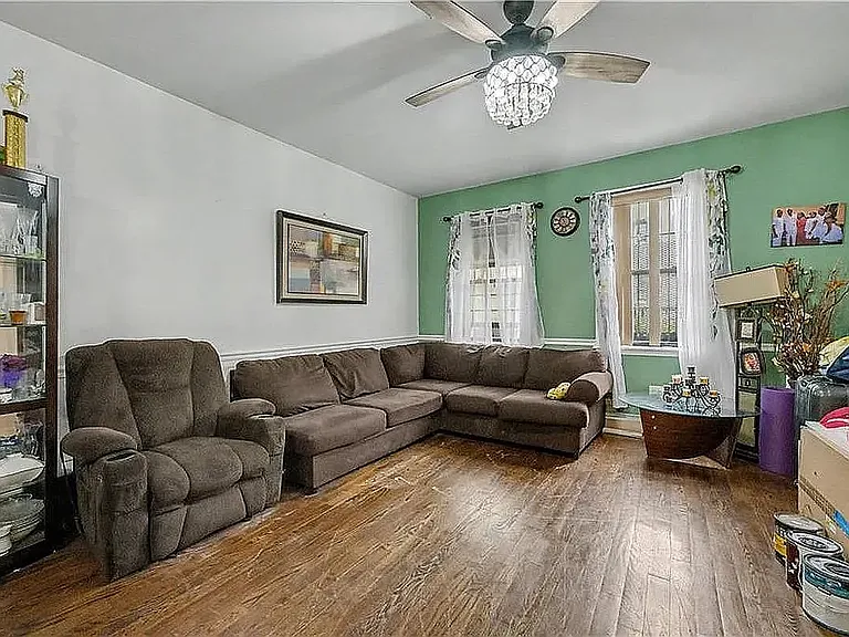 364 Evergreen Ave #1 — Photo 1