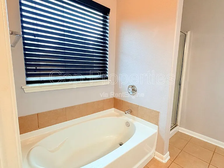 6711 Buckhorn Clf — Photo 16
