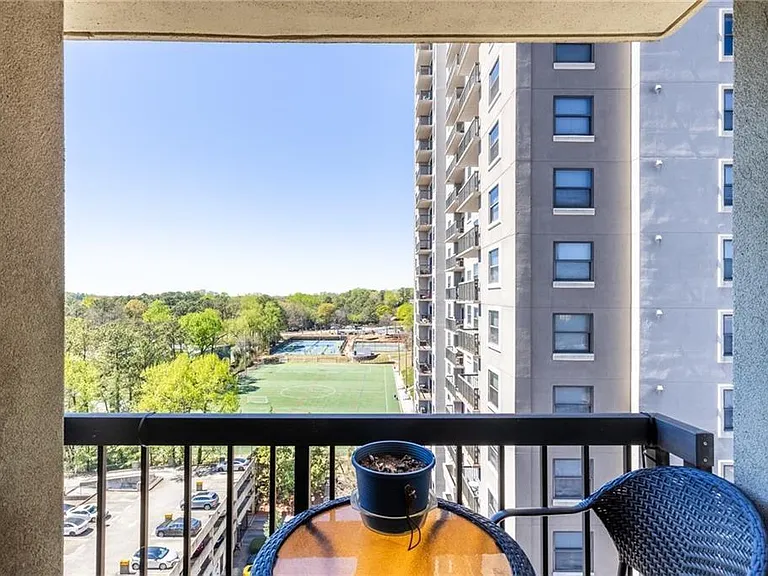 795 Hammond Dr #1111 — Photo 2