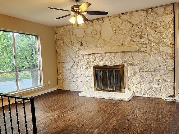 5th image of 5388 Ville Maria Ln