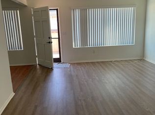 5551 Reno Cir #B, Huntington Beach, CA 92649