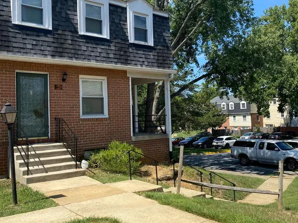 63 Watkins Park Dr #32, Upper Marlboro, MD 20774