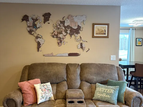 2341 Tasha Dr, Anchorage, AK 99502