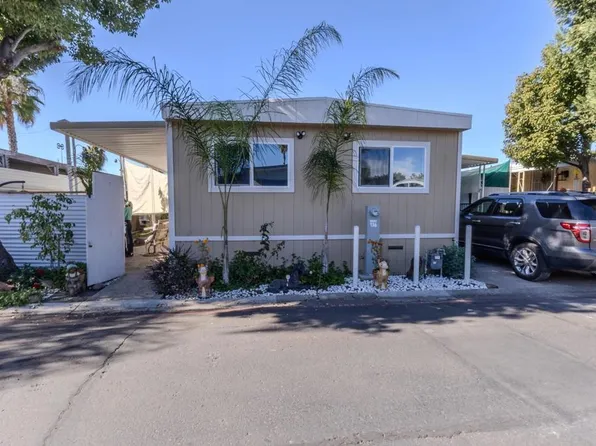 400 Greenfield Dr Space 136, El Cajon, CA 92021