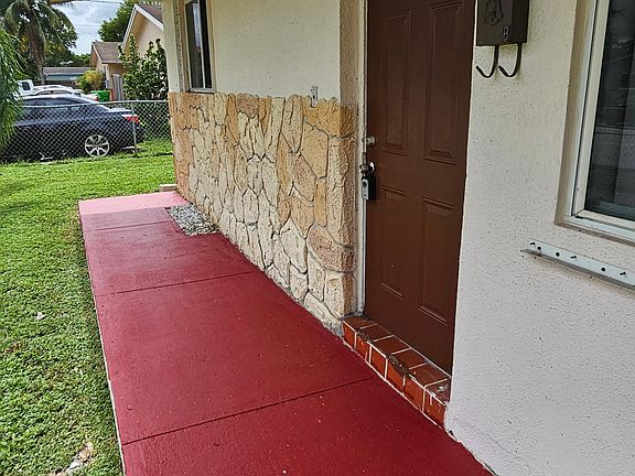 2nd image of 5820 NW 19th St Unit B