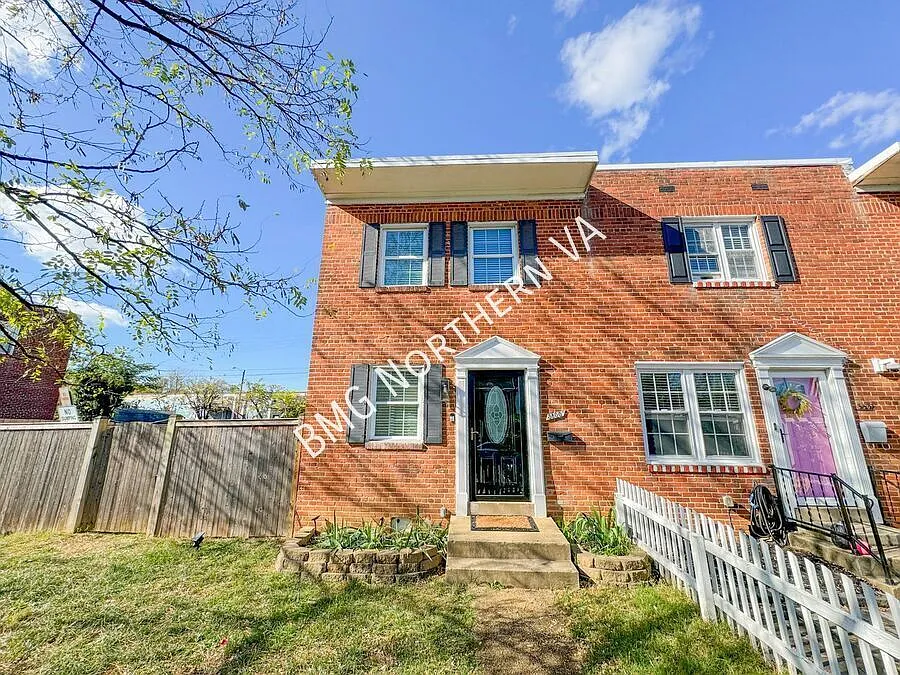 3800 Edison St