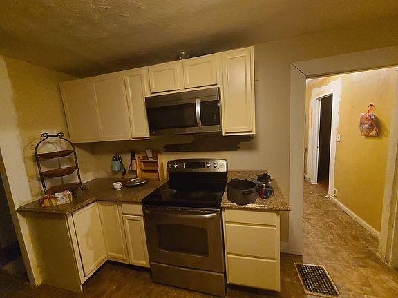 5th image of 4601 Catalpa Dr