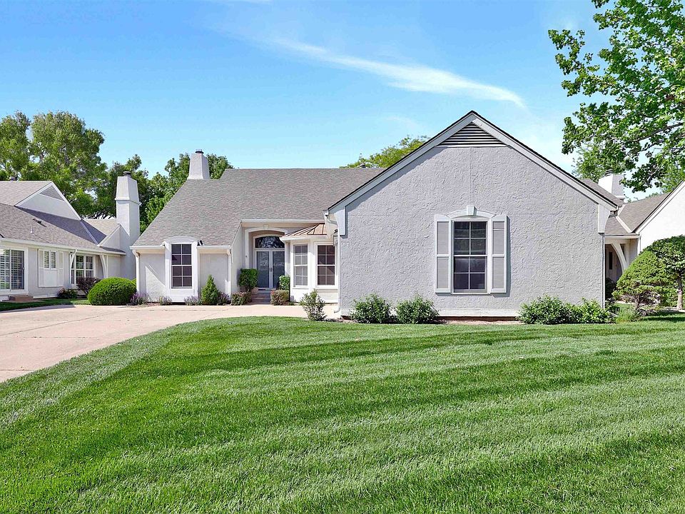 1st image of 9128 E Peppertree Cir