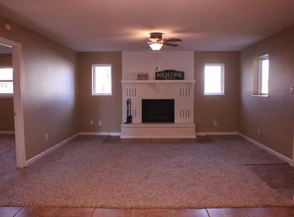 3rd image of 1004 York Dr