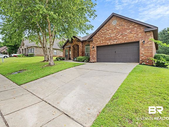 3rd image of 2554 Masters Ct
