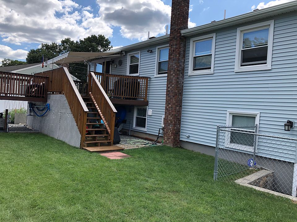 1st image of 25 Freedom Ct