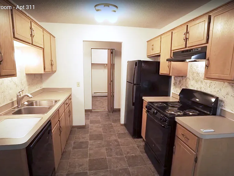 River Ridge Apartments — Photo 36