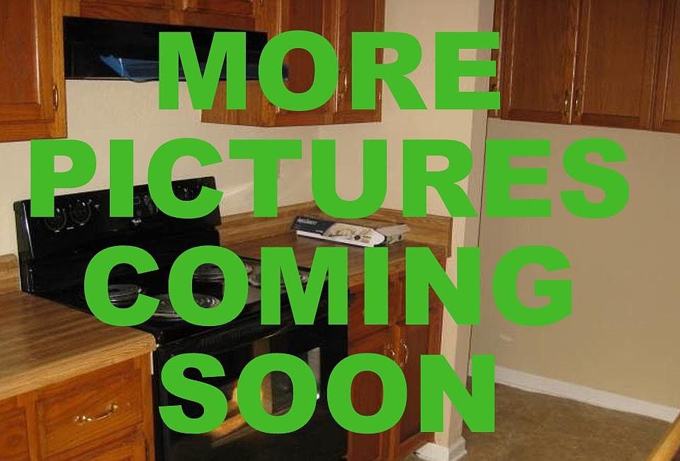 2nd image of 9456 Village Point