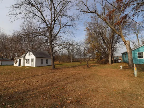 314 Lincoln St E, Burtrum, MN 56318