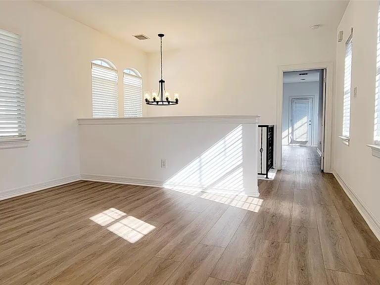 3907 Gaines Ct — Photo 14