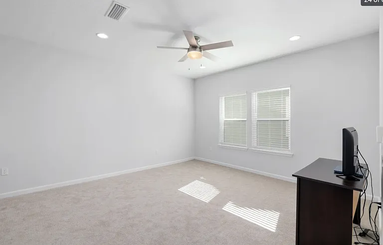 88 Crew Ct — Photo 10