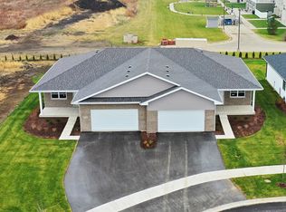 2041 Isabella Ln, Minooka, IL 60447