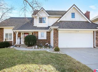 16533 Rolling Ridge Rd, Omaha, NE 68135