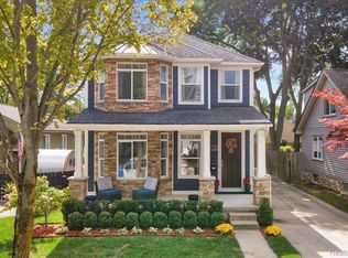 1334 Cole Ave, Birmingham, MI 48009