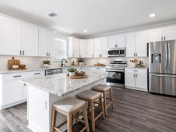 2nd image of 360 Country Glen Ave