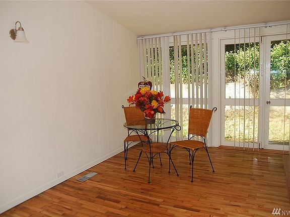 5th image of 8017 Oakridge Dr SW