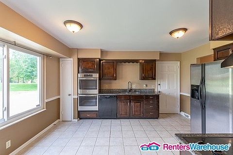 2nd image of 277 Clearlake Dr W