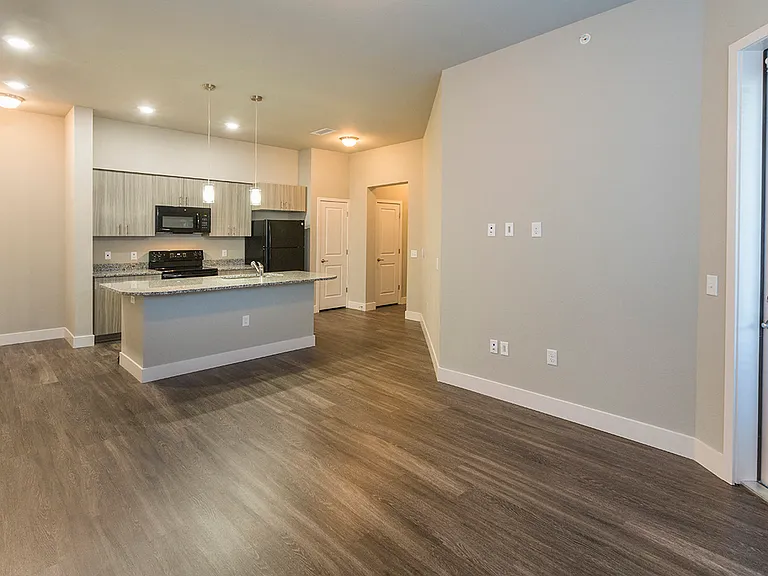 The Overlook at Interquest Apartments — Photo 32