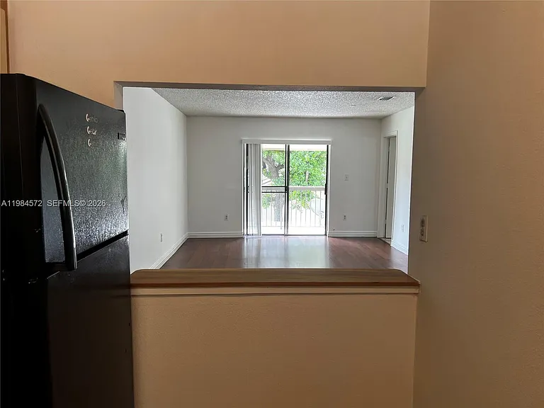 6001 Shakerwood Cir #204 — Photo 6