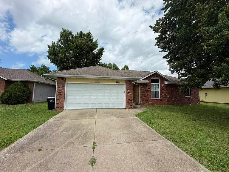 2263 W Deerfield St — Photo 1