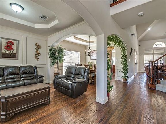 2nd image of 7647 Amberdale Ln