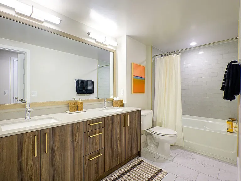 Coasterra Apartments — Photo 9