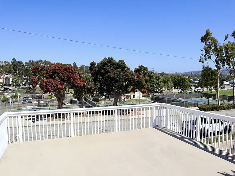 719 S Juanita Ave — Photo 27