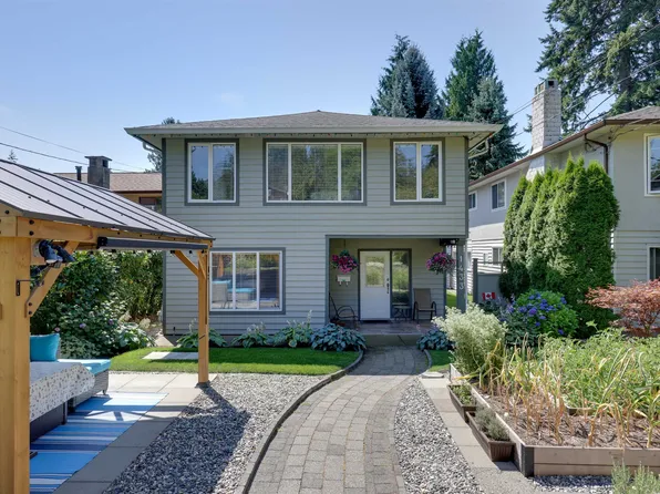 1433 Doran Rd, North Vancouver, BC V7K 1N1