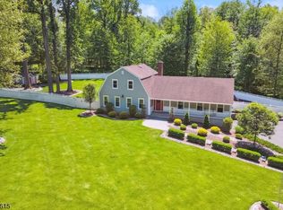 24 Spencer Ln, Warren, NJ 07059