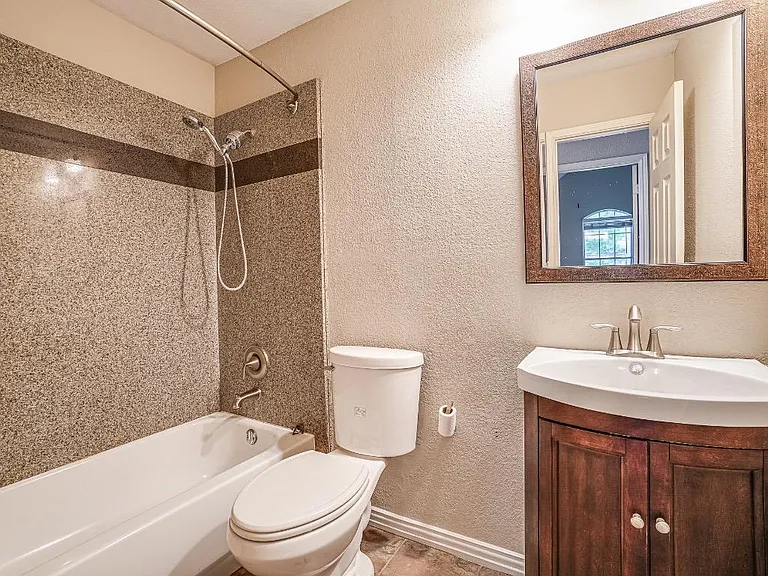 9142 Crenshaw Ln — Photo 25
