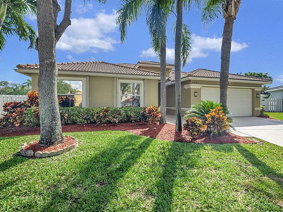 3rd image of 6055 Indian Forest Circle