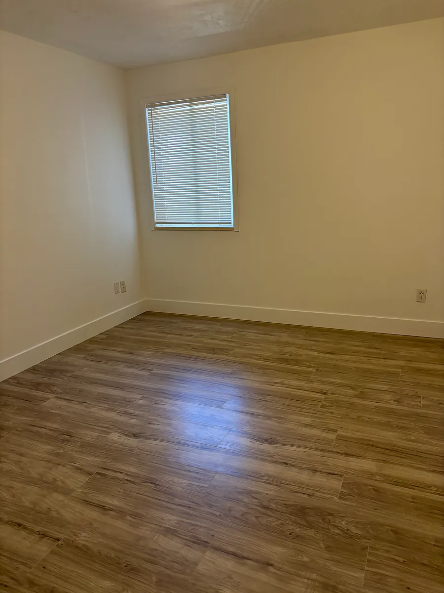 Building Photo - 1463 Vega Cir #7