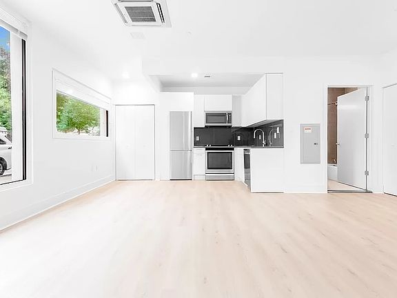 5th image of 542 W 153rd St #101
