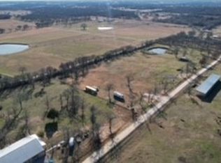 3647 Trails End Rd, Burleson, TX 76028