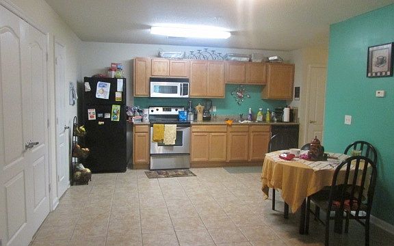 5th image of 3000 S Adams St #1131