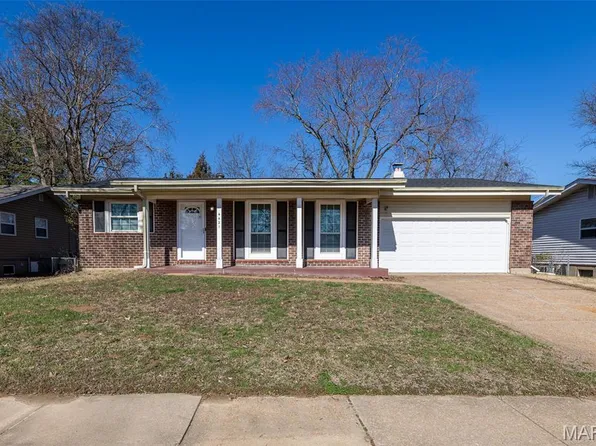 4421 Rhine Dr, Florissant, MO 63033