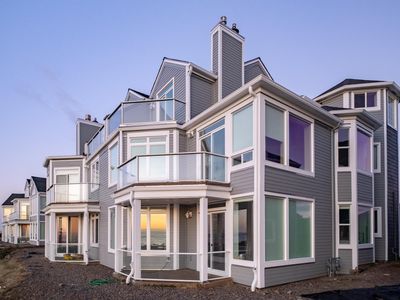 5854 SW Cupola Dr, South Beach, OR, 97366