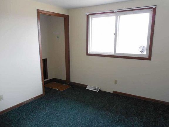 2nd image of 215 Westline Dr