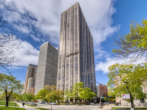 2650 N Lakeview Ave APT 2909, Chicago, IL 60614
