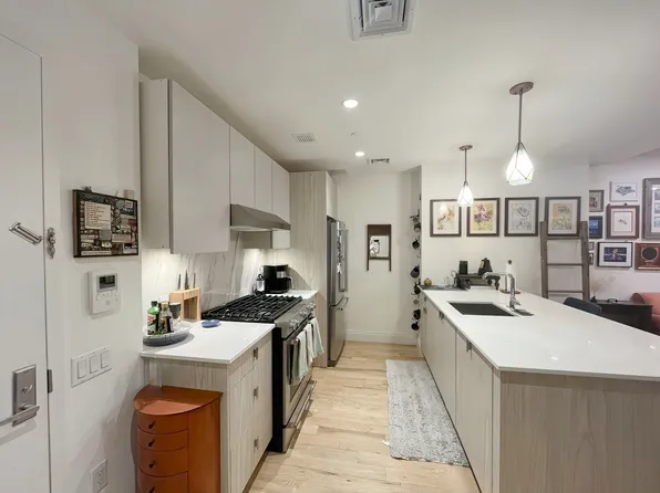 734 5th Avenue image 7 of 9